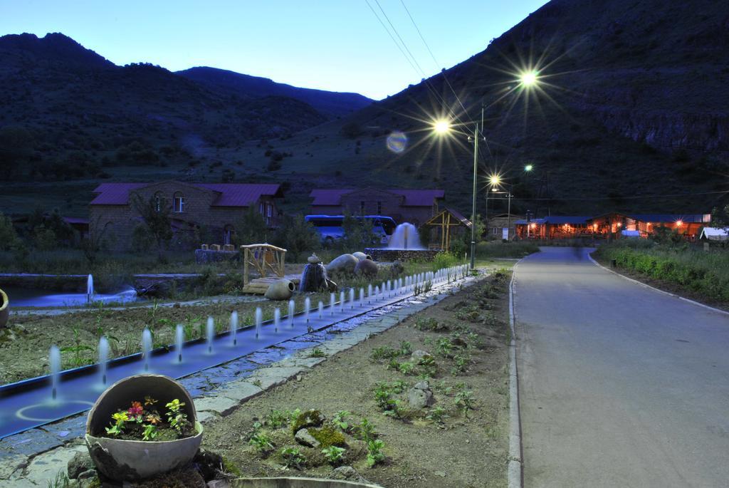 Lucytour Hotel Hermon ภายนอก รูปภาพ