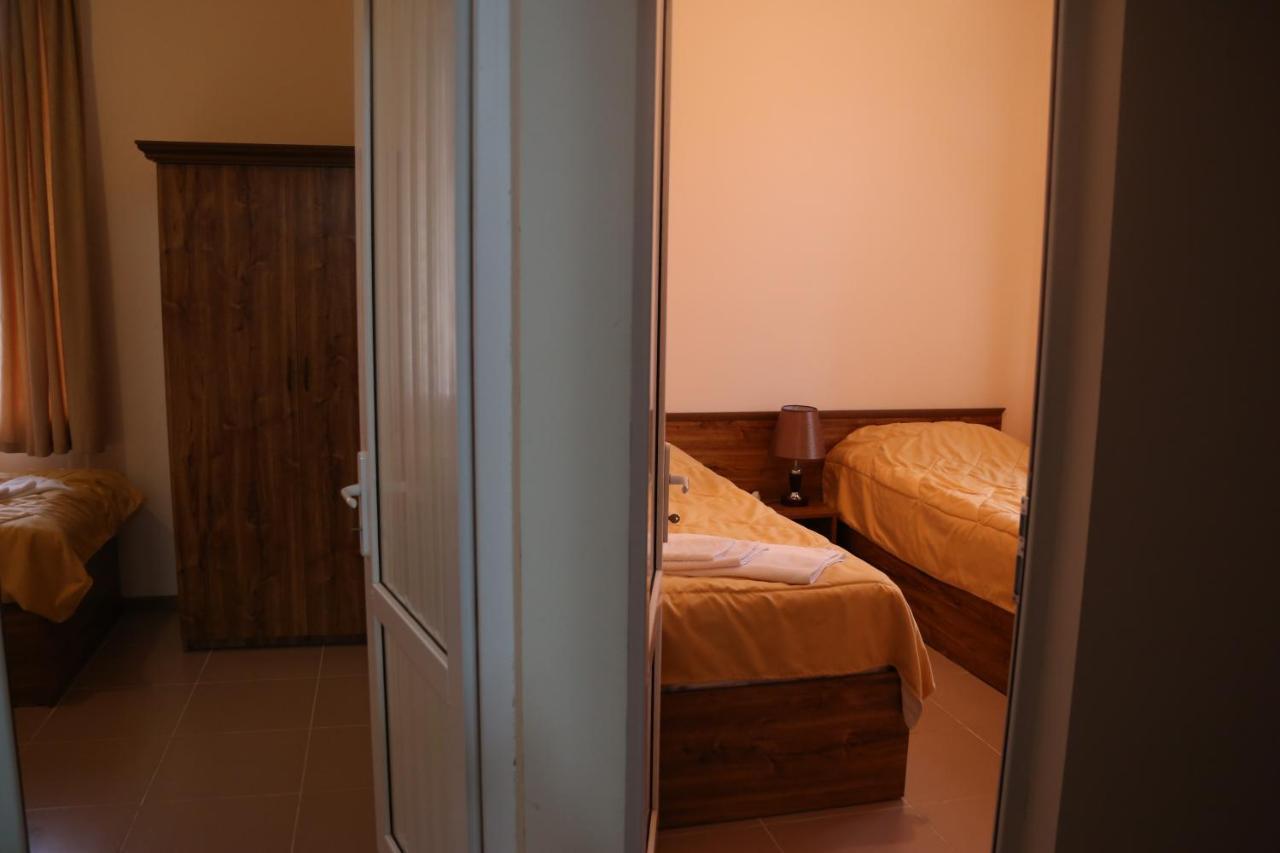 Lucytour Hotel Hermon ภายนอก รูปภาพ